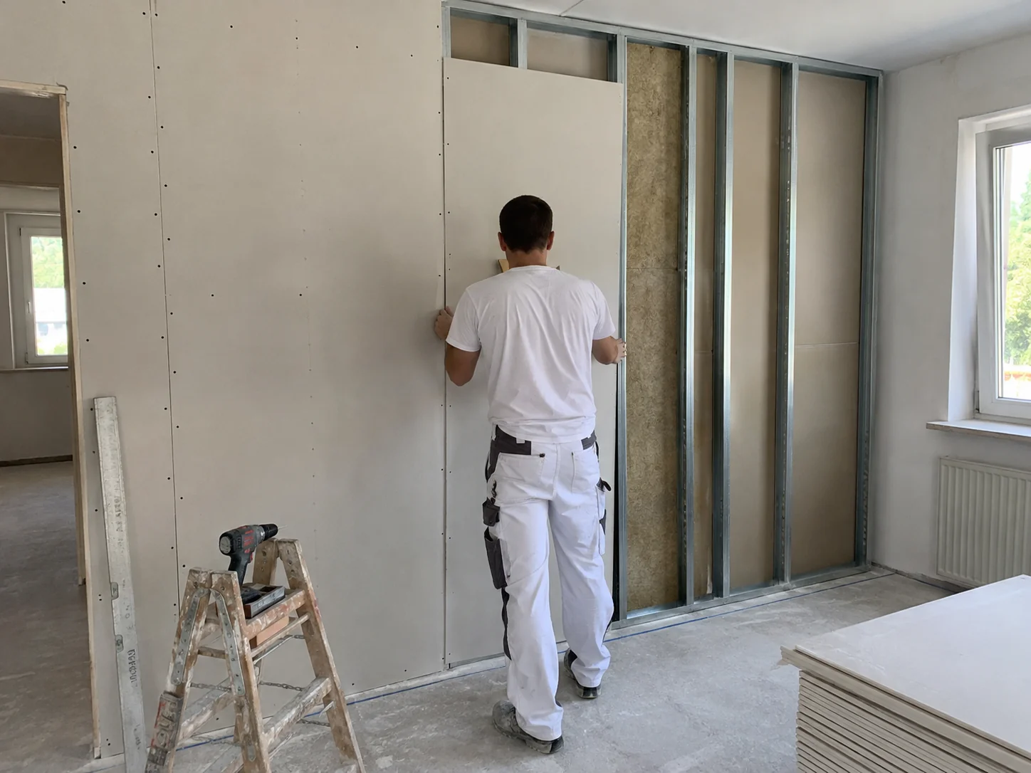Trockenbau mit Metallunterkonstruktion und Gipskartonplatten